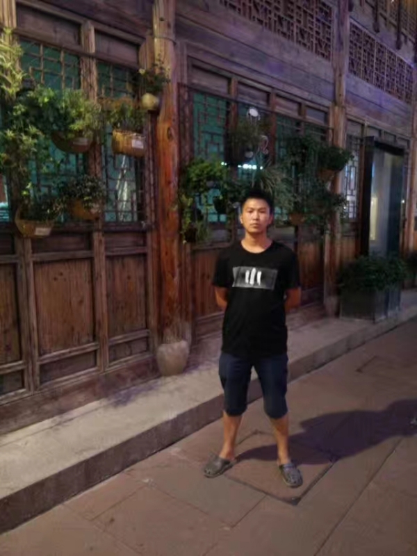 回忆的第一张照片--邢台相亲服务中心