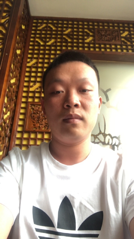 唐子龙的第一张照片--邢台相亲服务中心