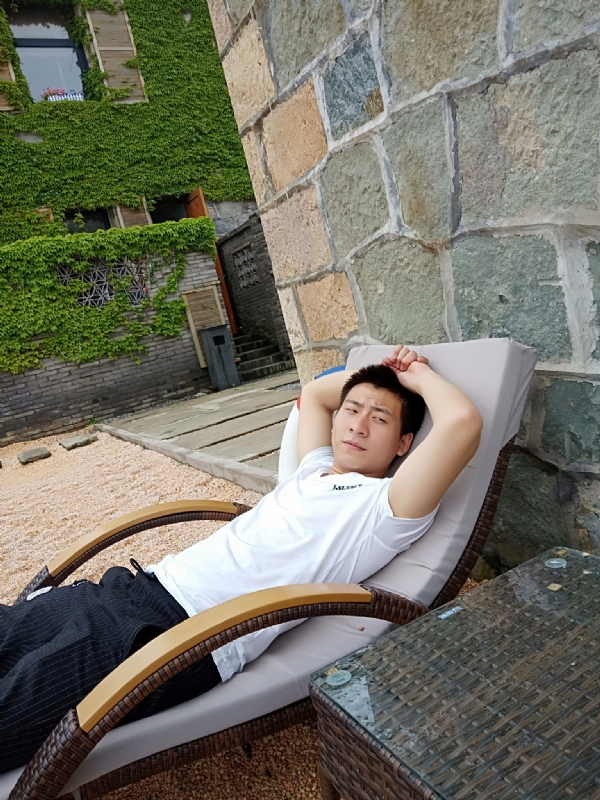 真心寻找另一半的第一张照片--邢台相亲服务中心