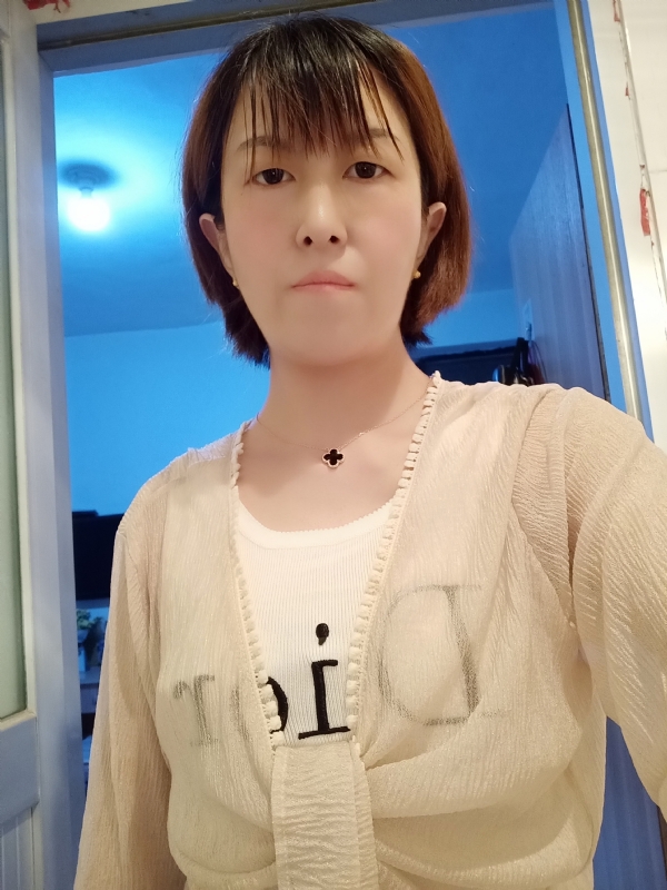 芬儿的第一张照片--邢台相亲服务中心