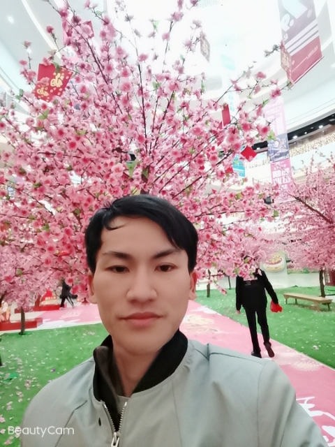 单身一人的第二张照片--邢台相亲服务中心