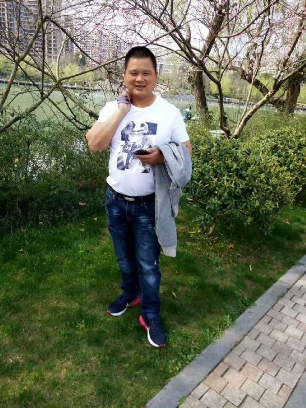 纯爷们的第一张照片--邢台相亲服务中心