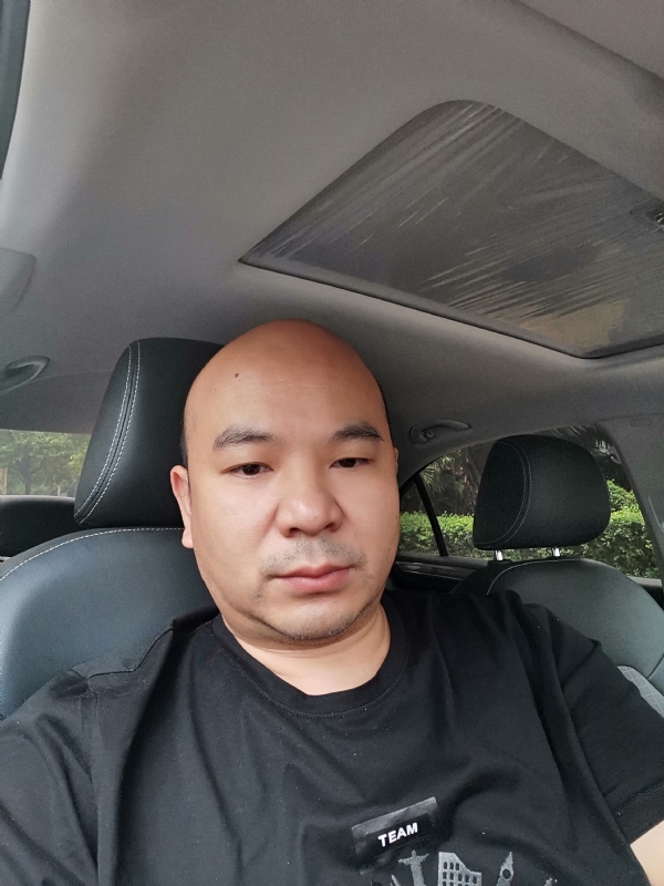 爷们已经老了的第一张照片--邢台相亲服务中心