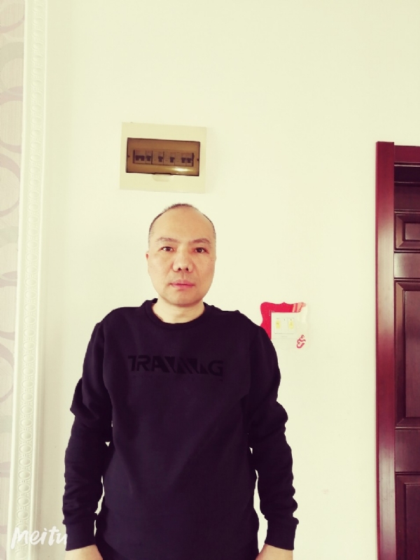 酒香四溢的第一张照片--邢台相亲服务中心