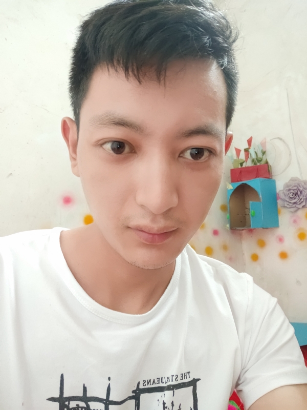 笑对人生的第一张照片--邢台相亲服务中心