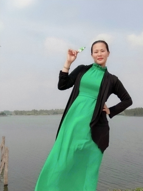 李梅的第二张照片--邢台相亲服务中心