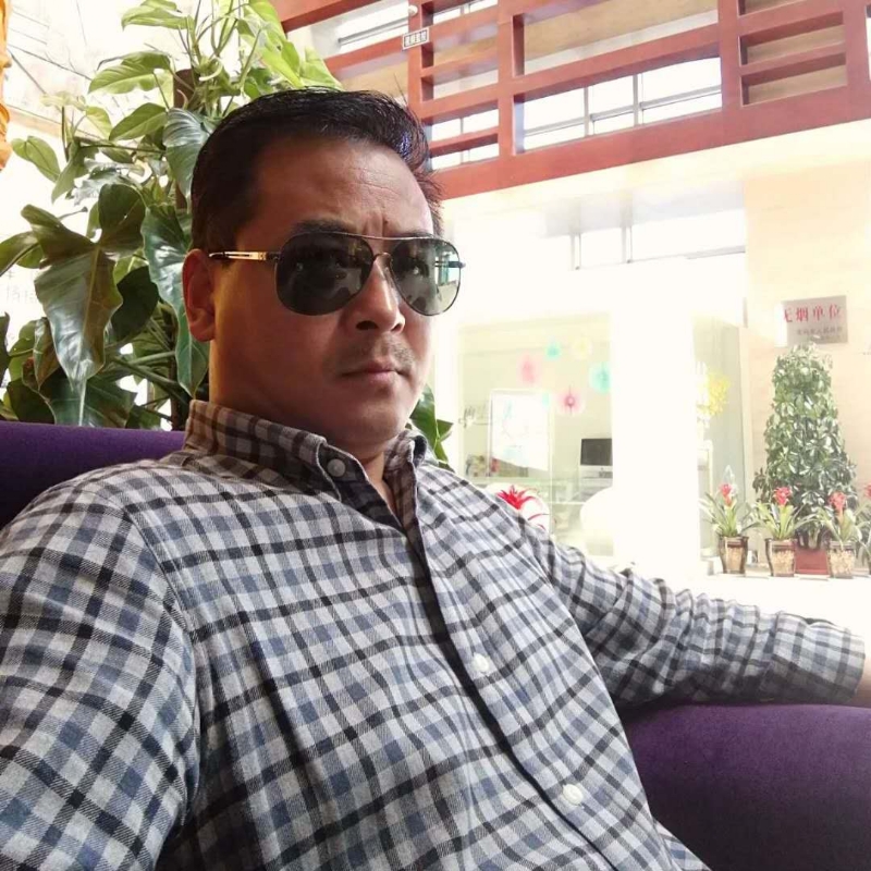 雪豹的第一张照片--邢台相亲服务中心