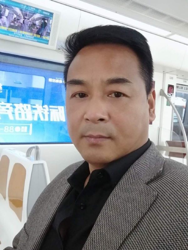 雪豹的第二张照片--邢台相亲服务中心