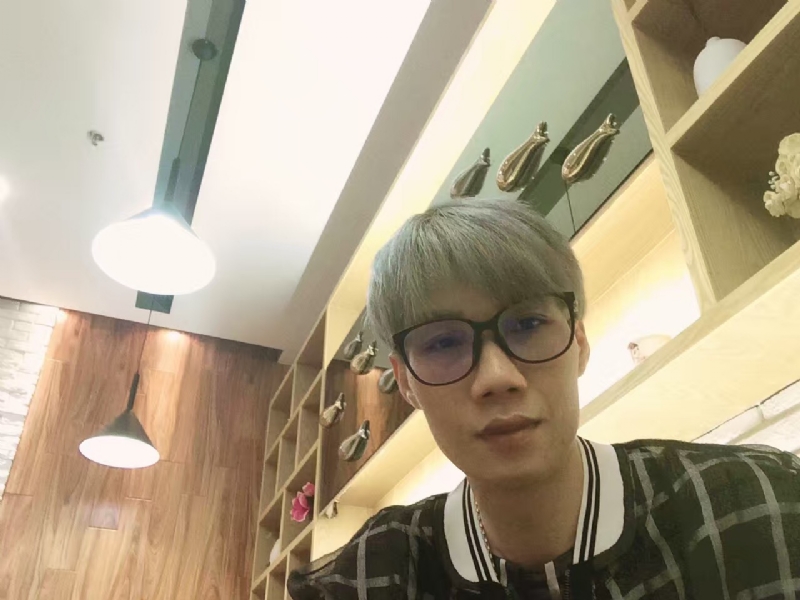 黄峰的第一张照片--邢台相亲服务中心