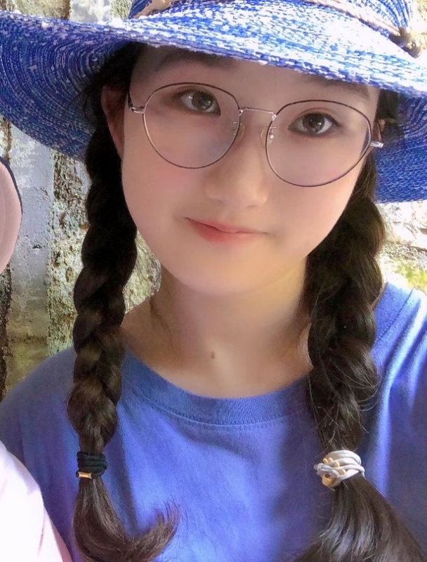 渴望爱情的第一张照片--邢台相亲服务中心