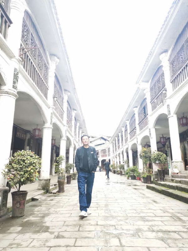 斌哥哥的第一张照片--邢台相亲服务中心