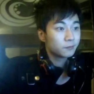 深夜人的第一张照片--邢台相亲服务中心