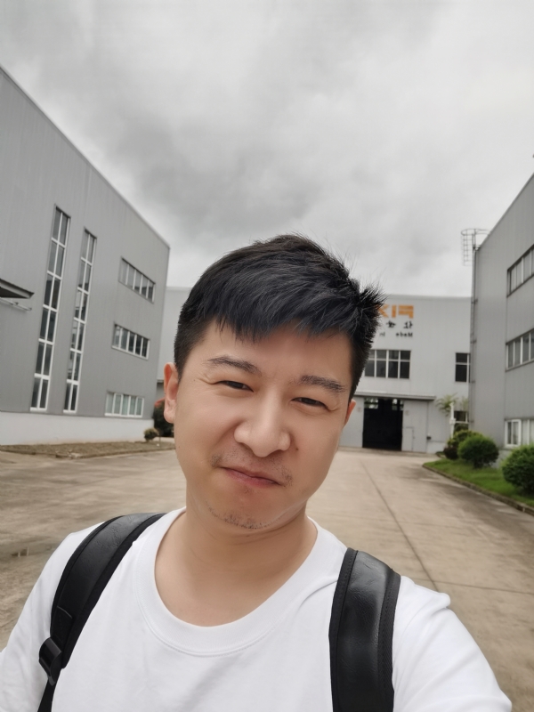 二叔的第二张照片--邢台相亲服务中心