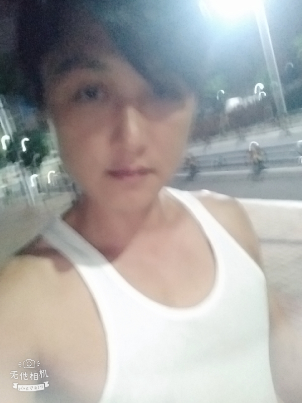 弟弟的第一张照片--邢台相亲服务中心