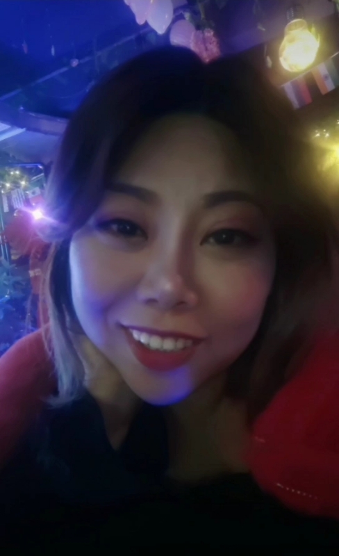 收快递的费仙女的第一张照片--邢台相亲服务中心