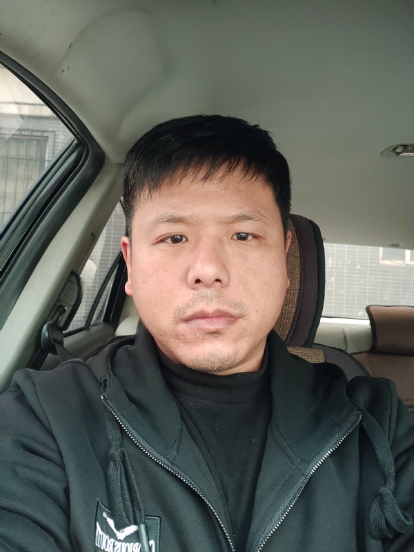 田立城的第一张照片--邢台相亲服务中心