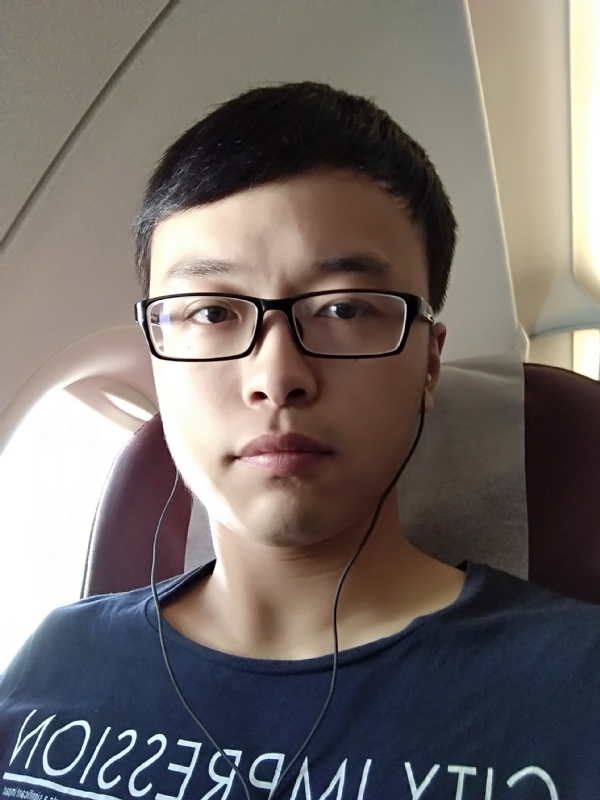 在水一方的第二张照片--邢台相亲服务中心