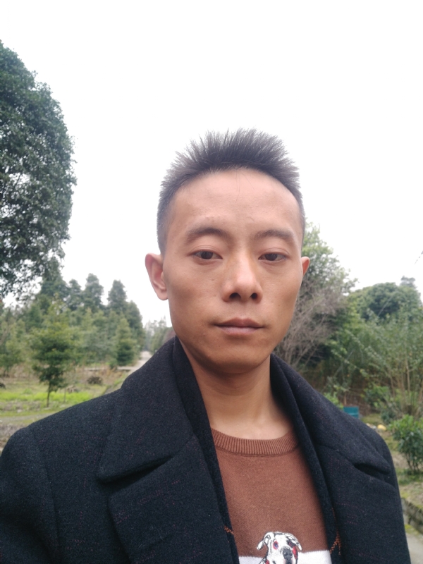 携手白头的第二张照片--邢台相亲服务中心