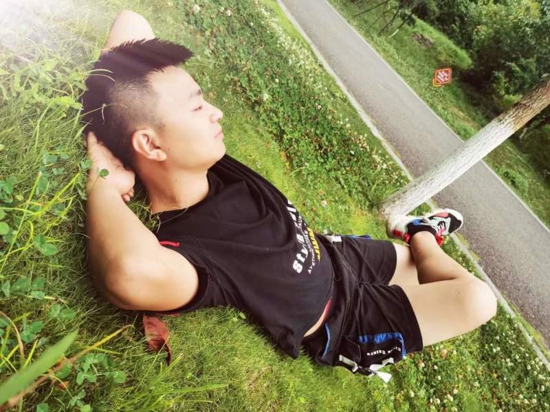 危笑的第一张照片--邢台相亲服务中心