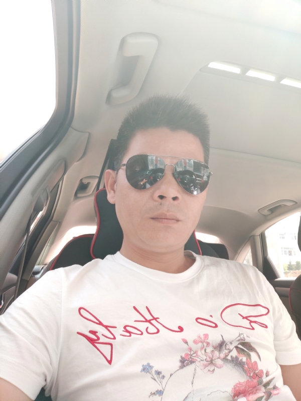 单身已久的第一张照片--邢台相亲服务中心