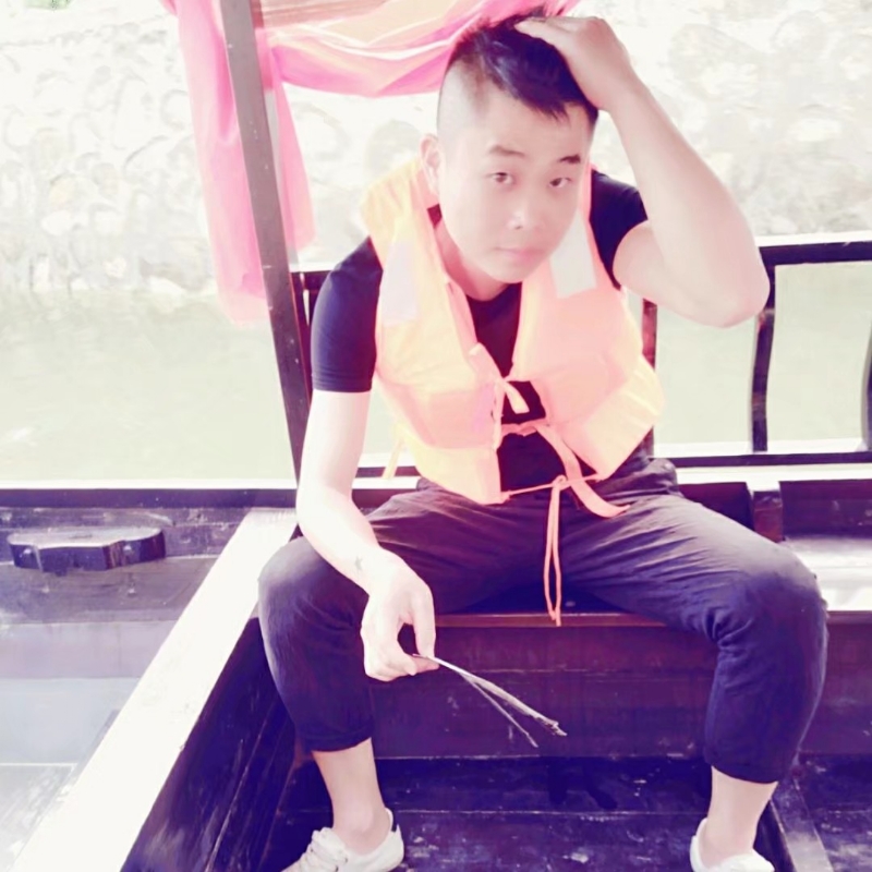 乔七的第一张照片--邢台相亲服务中心