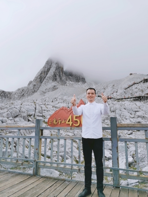 灰太狼的第一张照片--邢台相亲服务中心