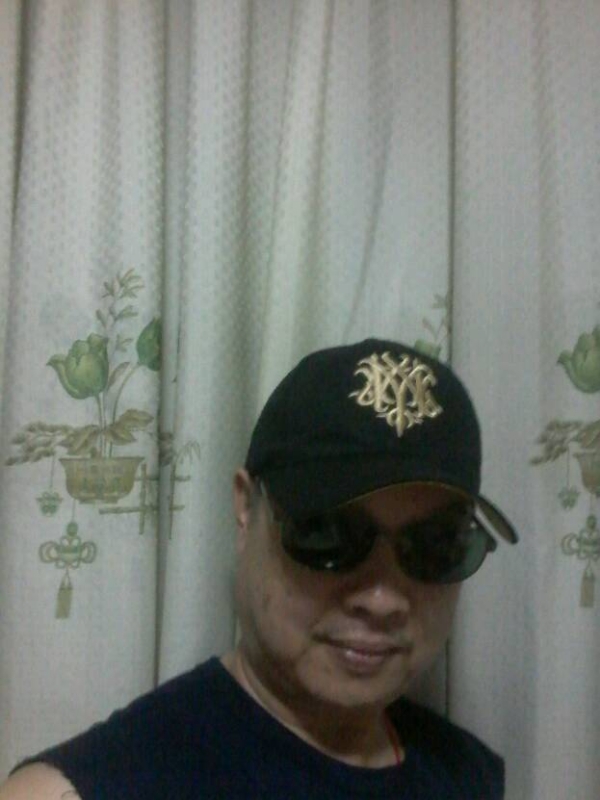 时尚厨男的第一张照片--邢台相亲服务中心