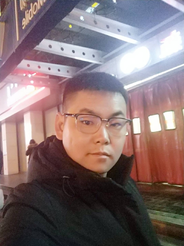 杜跃龙的第二张照片--邢台相亲服务中心