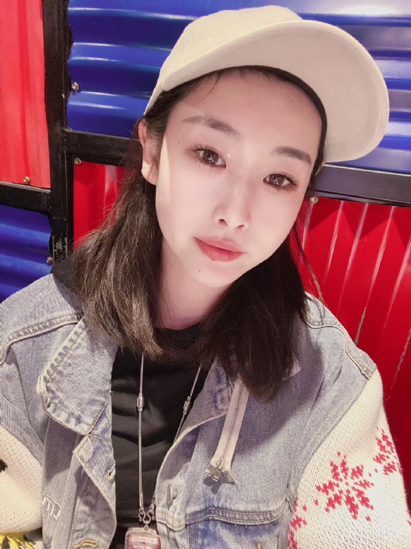 玲珑的第一张照片--邢台相亲服务中心