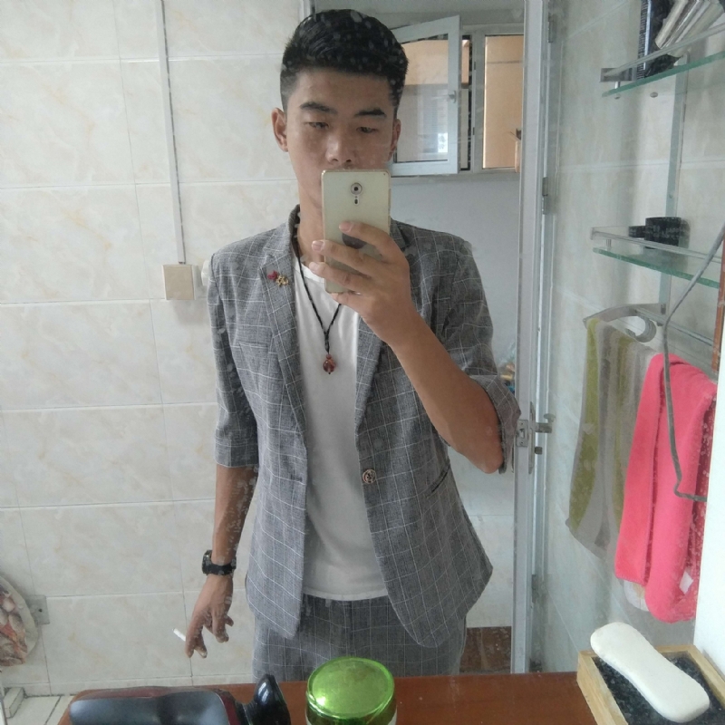 会淹死的鱼的第一张照片--邢台相亲服务中心