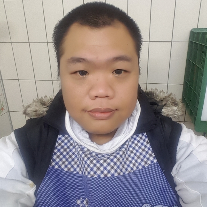 黑熊的第一张照片--邢台相亲服务中心