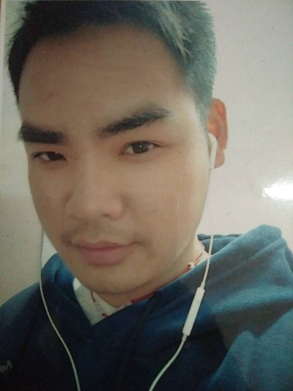 渴望爱的第一张照片--邢台相亲服务中心