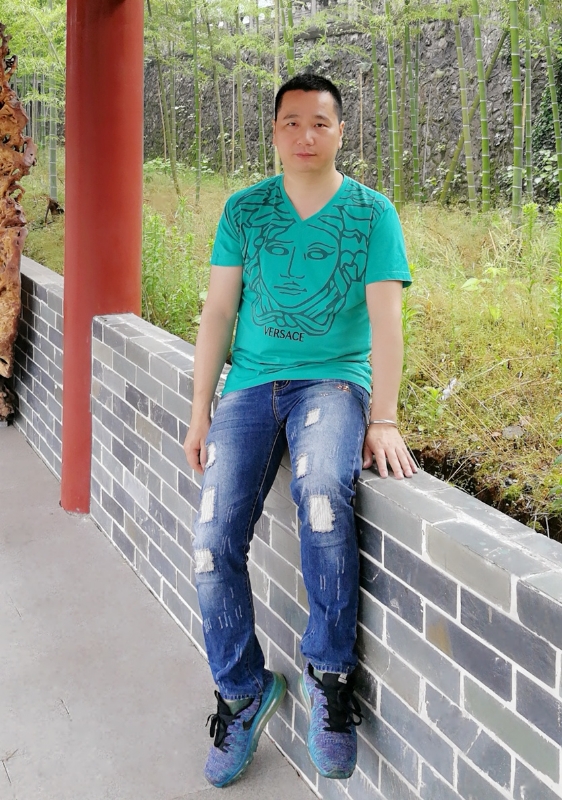 缘分不易的第一张照片--邢台相亲服务中心