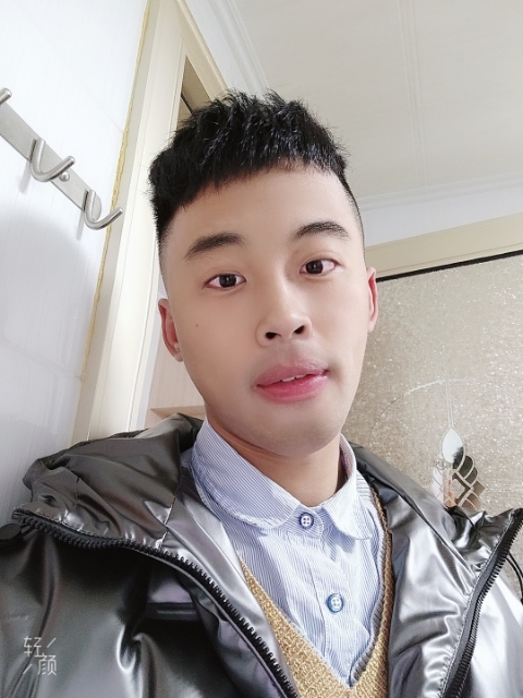 幼稚鬼的第一张照片--邢台相亲服务中心