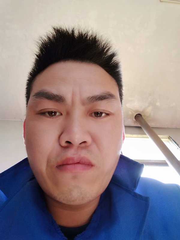 太阳红的第二张照片--邢台相亲服务中心