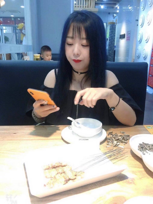 程程的第一张照片--邢台相亲服务中心