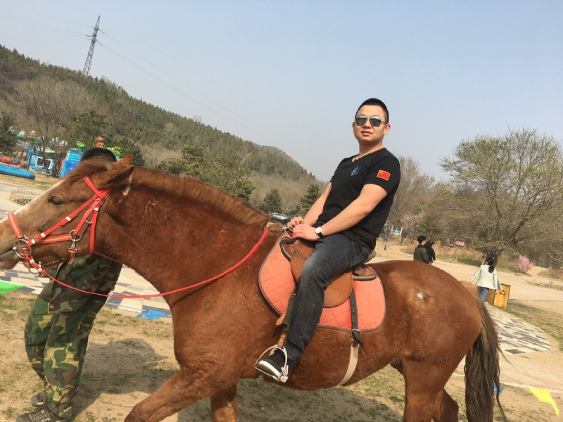 麦田的守望者的第一张照片--邢台相亲服务中心