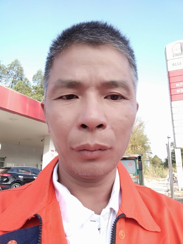 静候缘分的第一张照片--邢台相亲服务中心