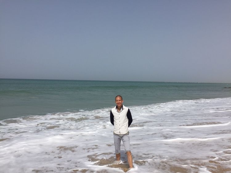 文字的忧伤的第一张照片--邢台相亲服务中心