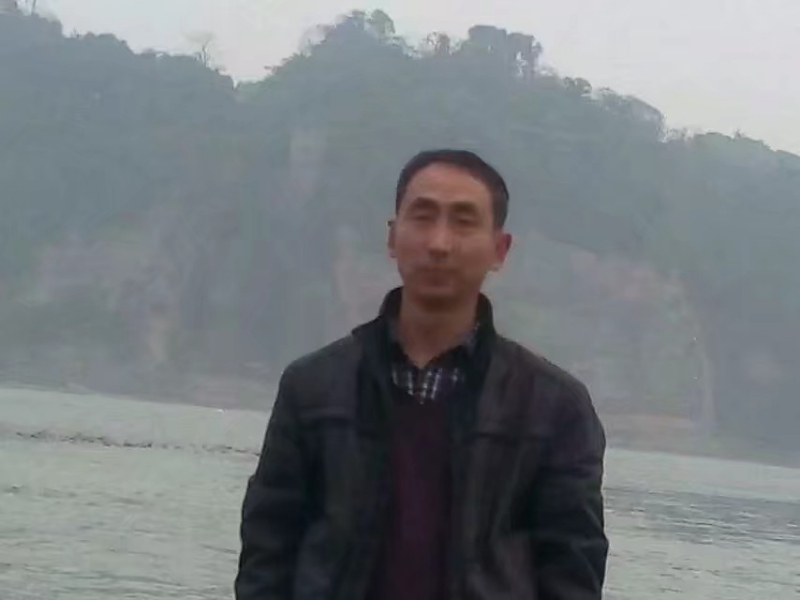 玉树临疯的第二张照片--邢台相亲服务中心