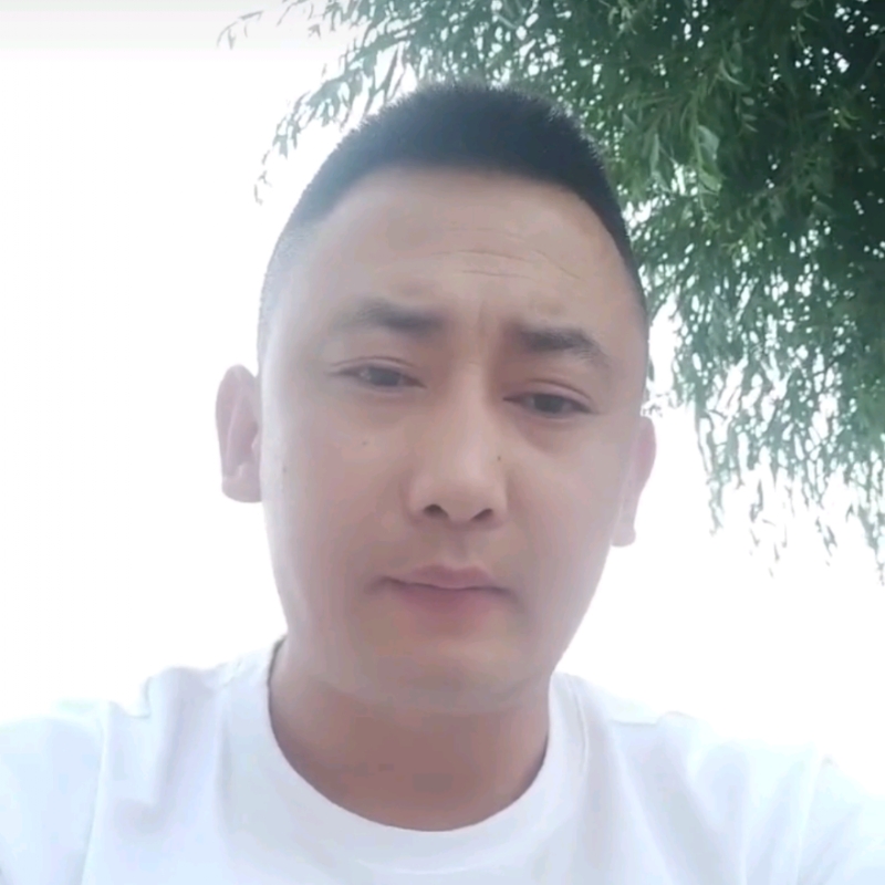 潇洒的第一张照片--邢台相亲服务中心