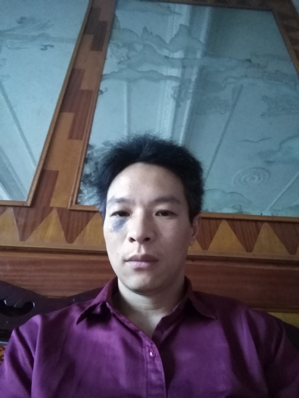 风中落叶的第一张照片--邢台相亲服务中心