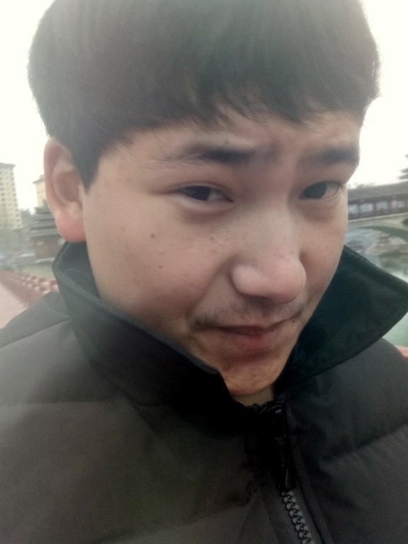 侗族青年作家超超的第二张照片--邢台相亲服务中心