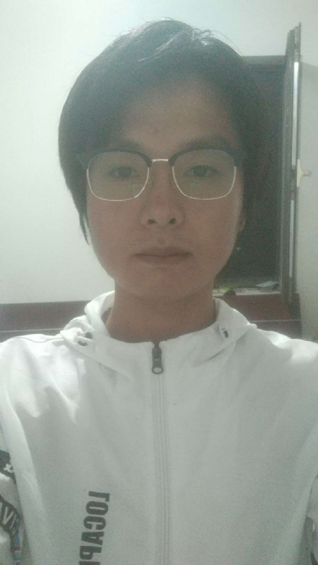 轻吻的第一张照片--邢台相亲服务中心