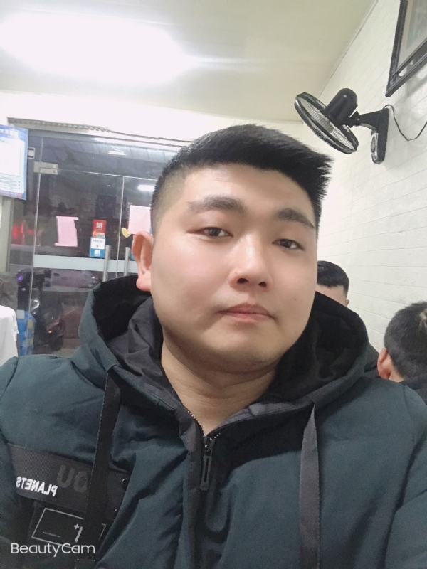 回忆是个小孩的第一张照片--邢台相亲服务中心