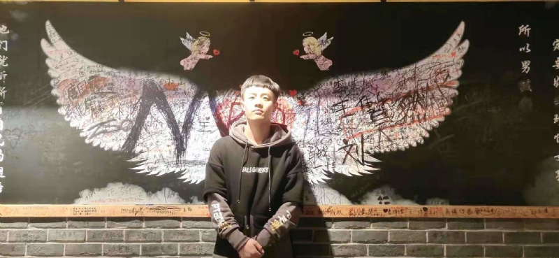 水彩画师的第一张照片--邢台相亲服务中心