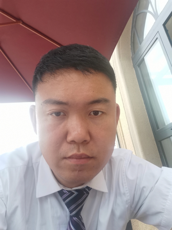 小龙哥的第一张照片--邢台相亲服务中心