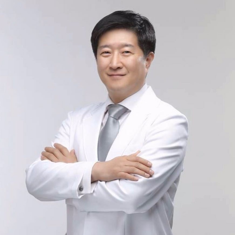 王伟的第二张照片--邢台相亲服务中心