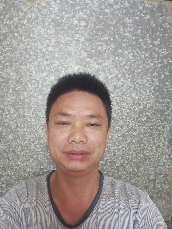 白茫茫的第一张照片--邢台相亲服务中心