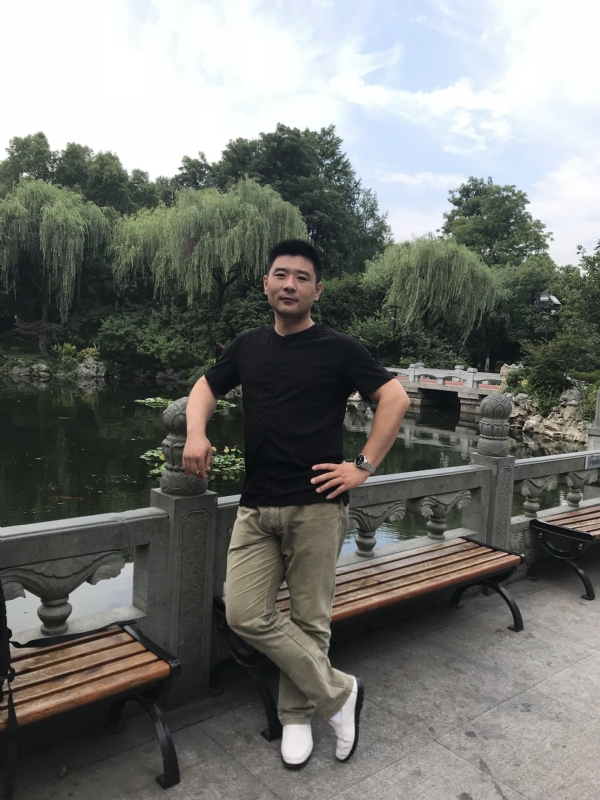 未来可期的第一张照片--邢台相亲服务中心